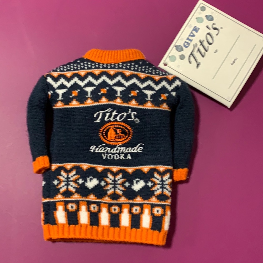 Tito’s Bottle Cover / Sweater Handmade Vodka Great for Giving Bottle a gift NWT